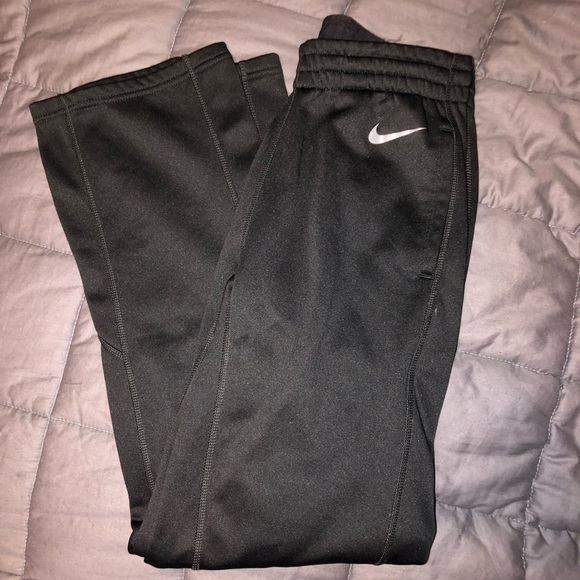 Nike Pants - Nike • Black Dry Fit Sweatpants